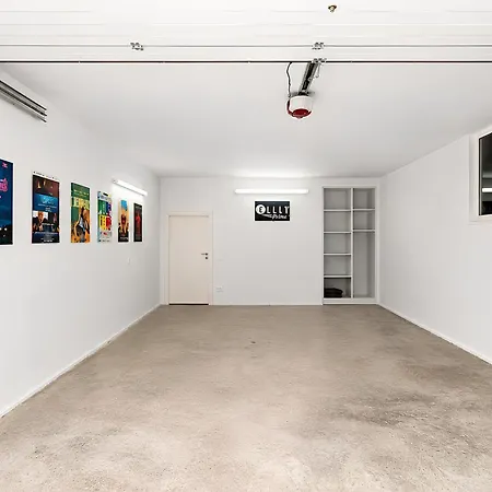 Yolo Villa Sarandë